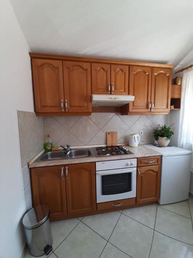 Apartments Ivanka Starigrad Paklenica Exterior photo