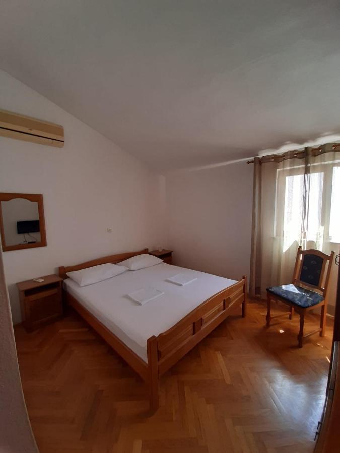 Apartments Ivanka Starigrad Paklenica Exterior photo
