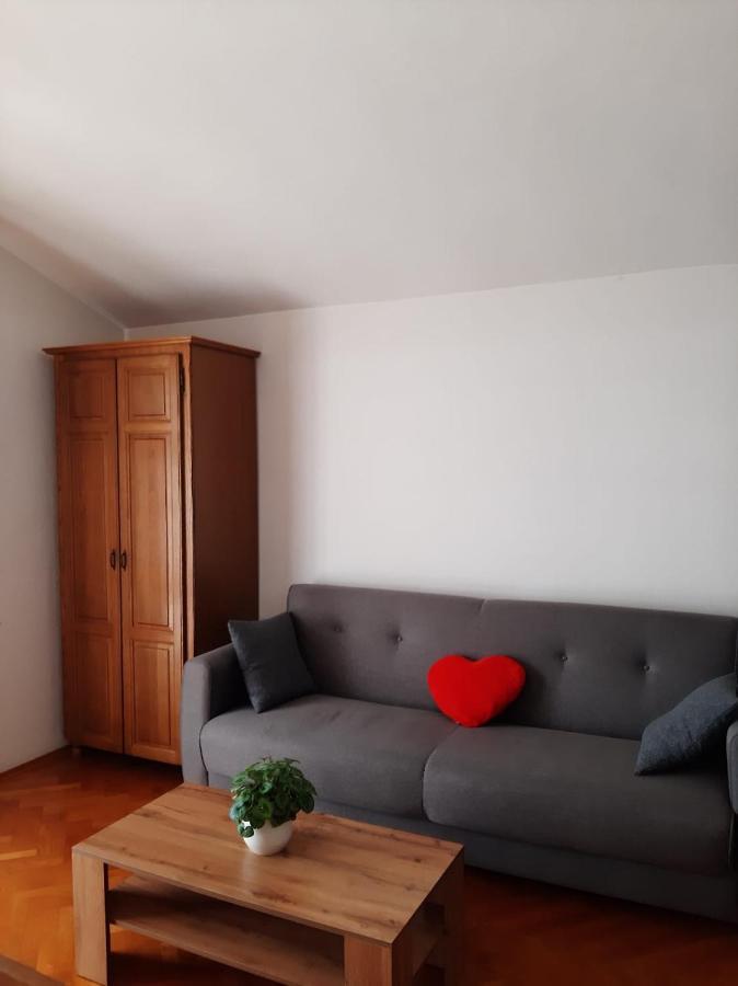 Apartments Ivanka Starigrad Paklenica Exterior photo