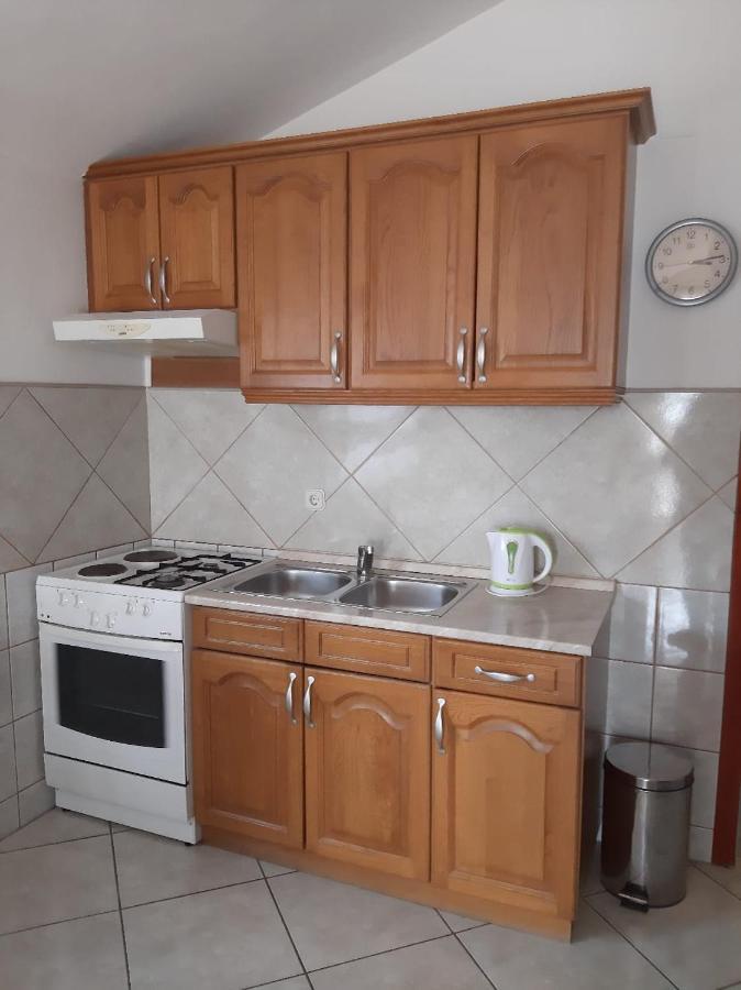 Apartments Ivanka Starigrad Paklenica Exterior photo