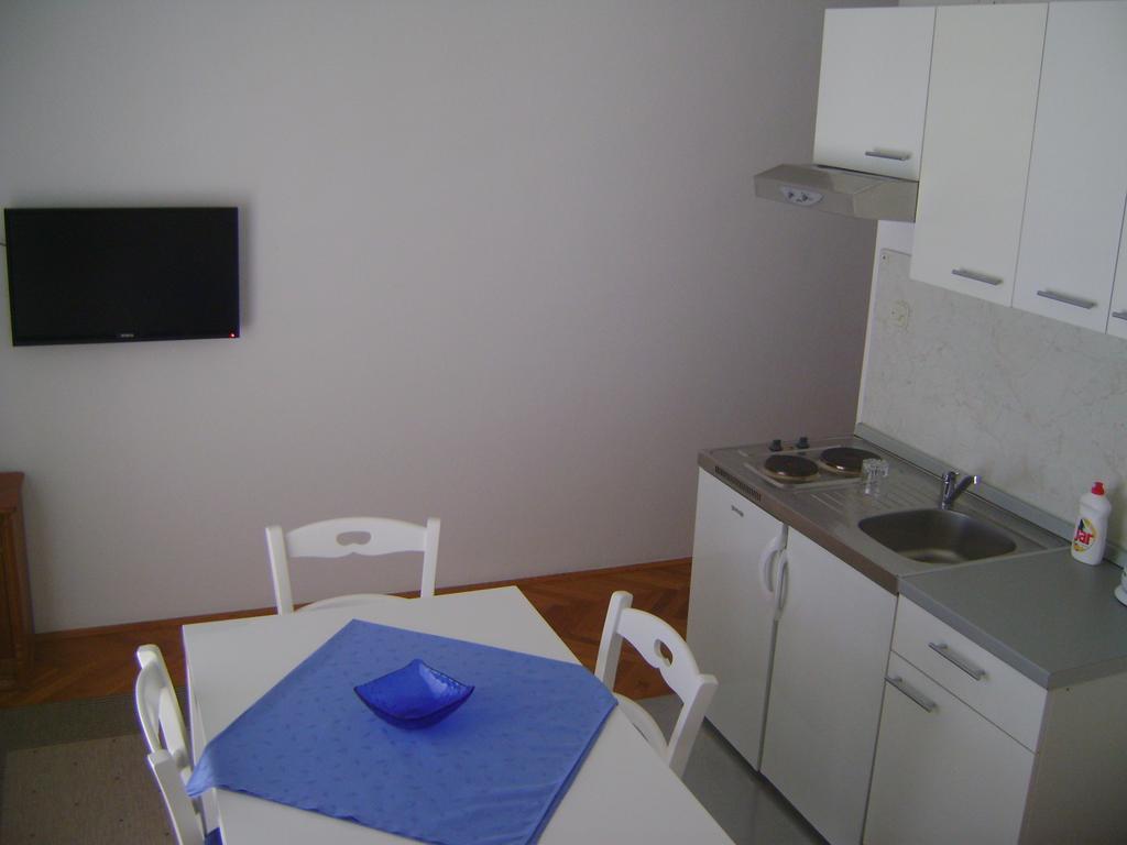 Apartments Ivanka Starigrad Paklenica Room photo